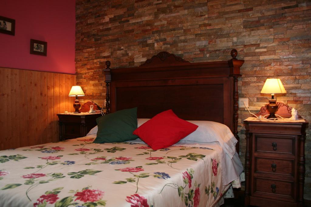 Apartamentos Rurales El Ferreiron Castropol Kültér fotó
