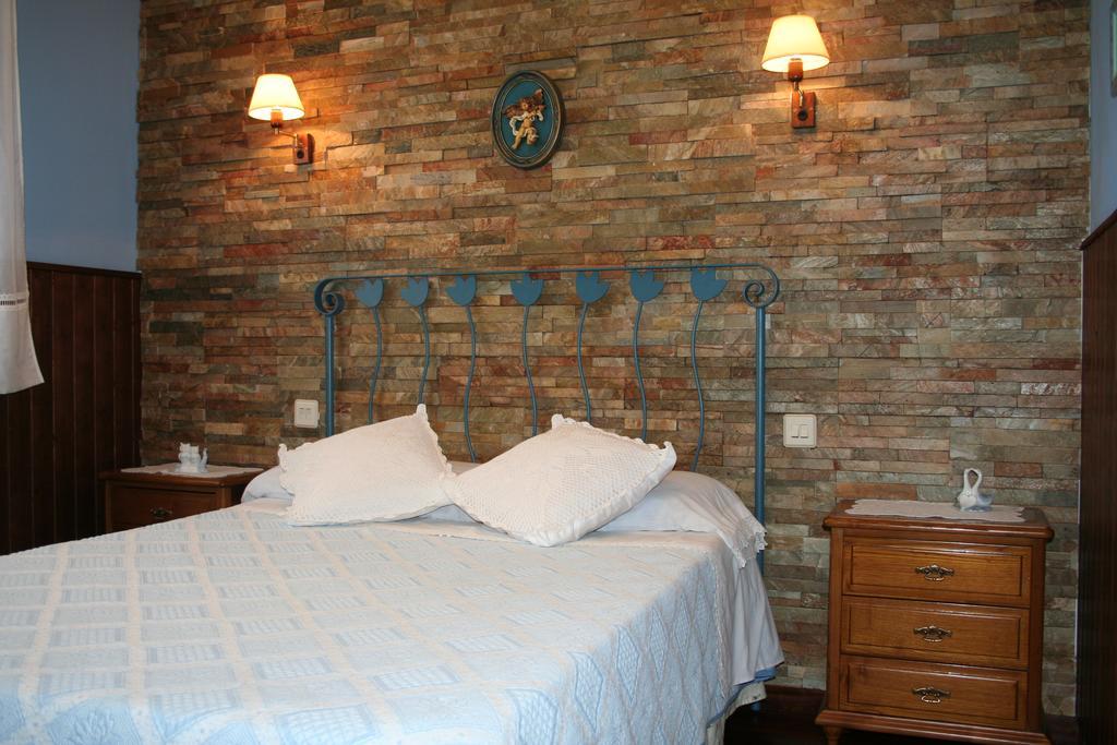 Apartamentos Rurales El Ferreiron Castropol Kültér fotó